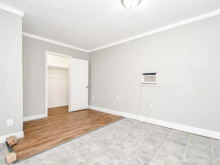 7619 W Gulf Bank Rd — Photo 14