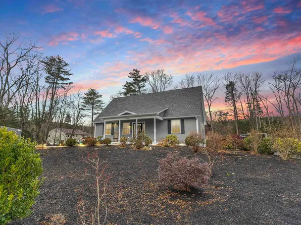 404 Collettes Grove Road, Derry, NH 03038