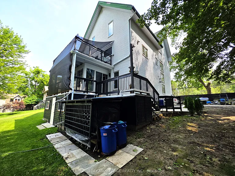 260 Metro Rd N #B — Photo 20