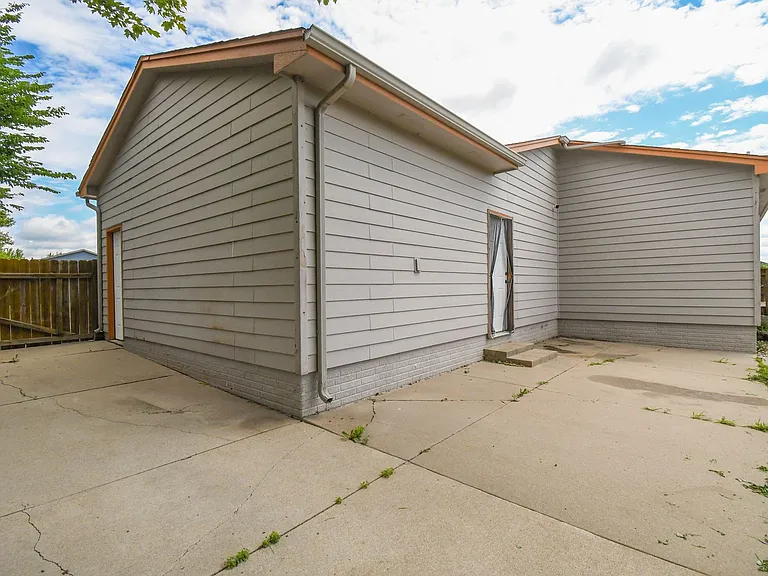 5101 W Cushman St — Photo 48