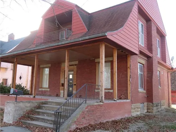212 S Colborn St, Iola, KS 66749