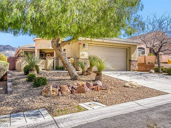 2nd image of 2553 Rue Royale St