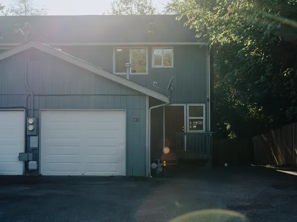 3815 Maple Ave, Bremerton, WA 98310