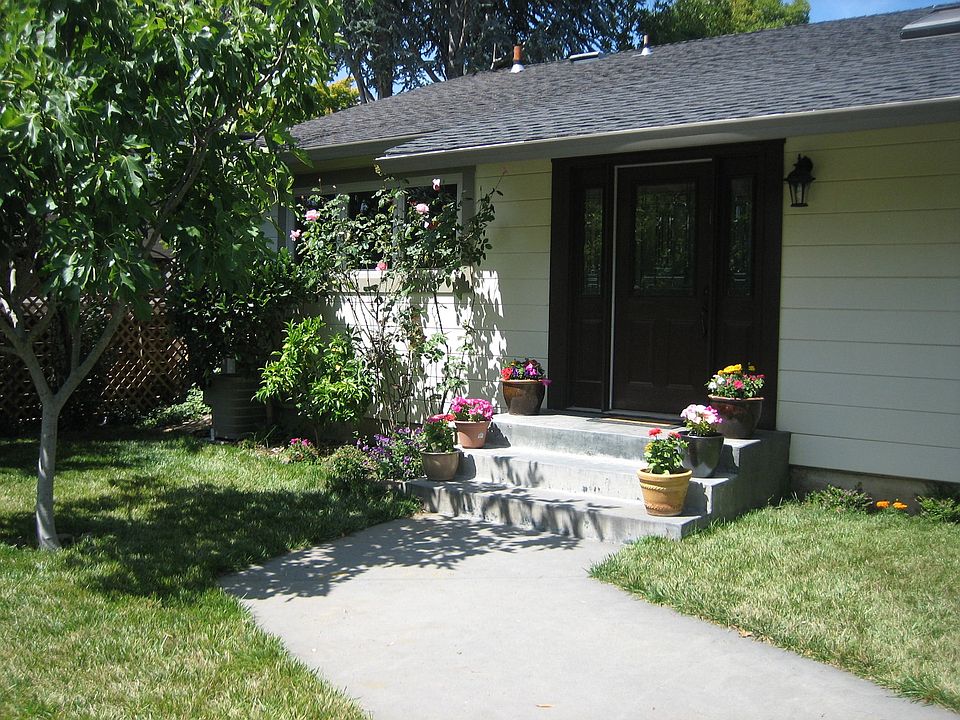 1st image of 16 McAllister Ave