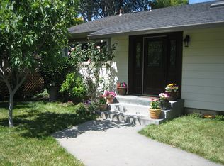 16 McAllister Ave, Kentfield, CA 94904