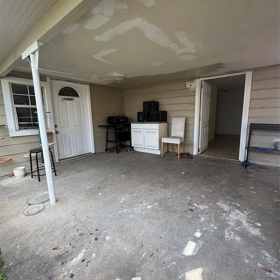 1 bed, 1.0 bath, 2312 sqft, $900 — Photo 1