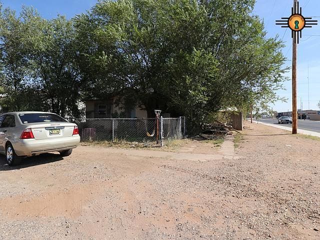 2nd image of 701 N Walnut St