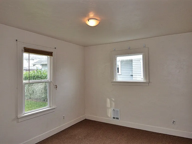 7025 S Puget Sound Ave — Photo 9