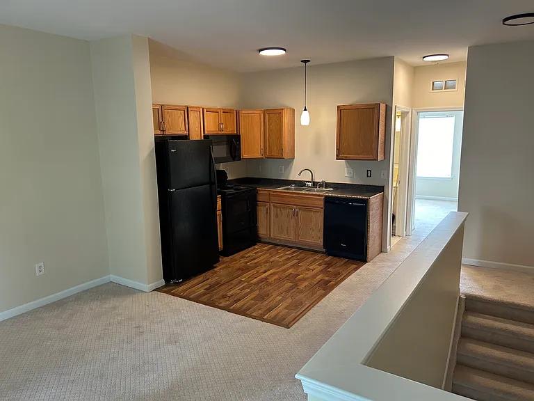 270 E Palmer St #270 — Photo 7