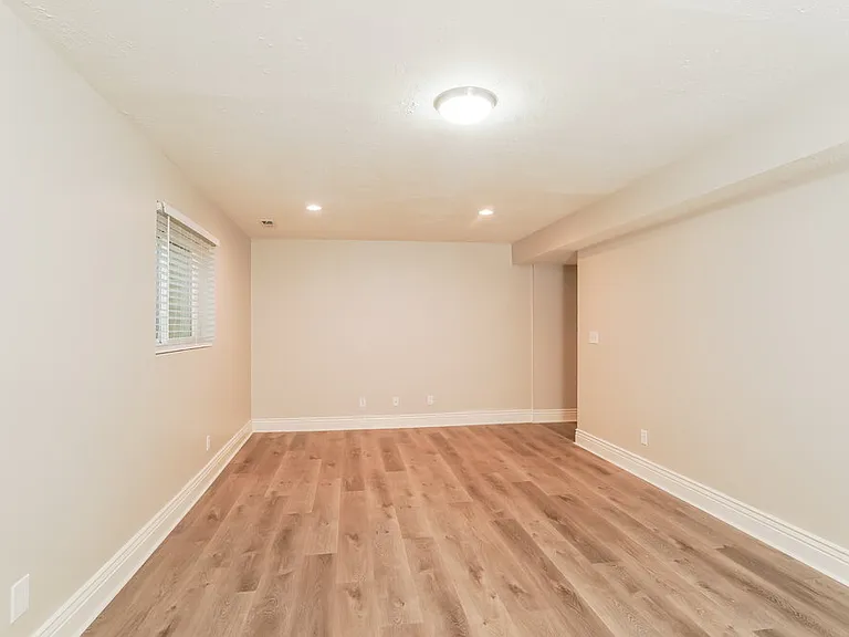 11959 Aspen Ridge Rd — Photo 9