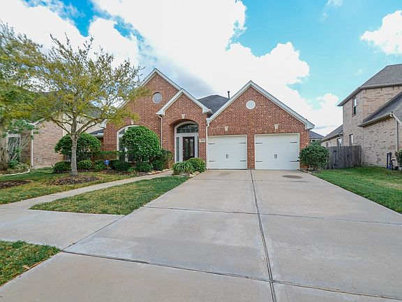 2nd image of 5611 Plum Point Ct
