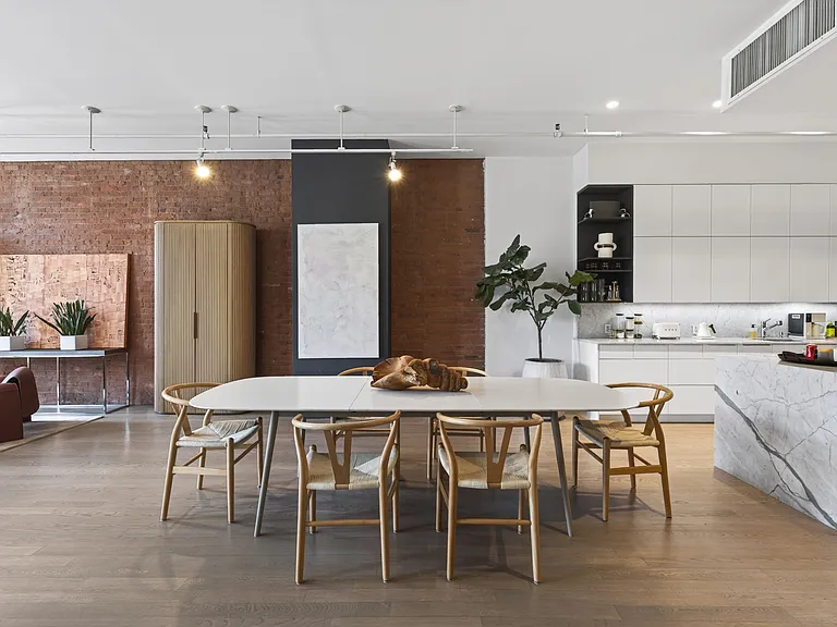 155 Hudson St #2S — Photo 9