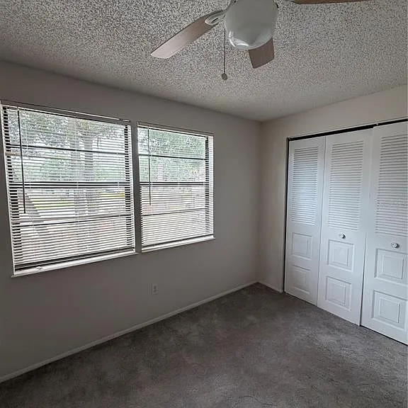 4911 Silver Oaks Vlg #F — Photo 14