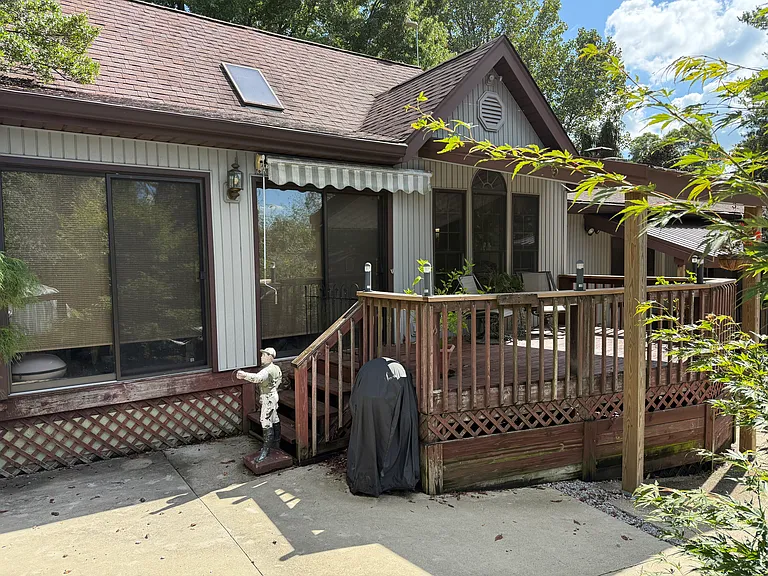87 Smith Dr — Photo 15