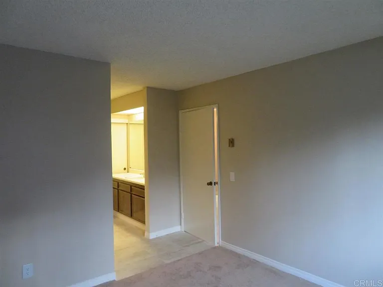 2920 Briarwood Rd #G2 — Photo 11