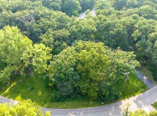 1919 Candlewick Dr SW, Poplar Grove, IL 61065