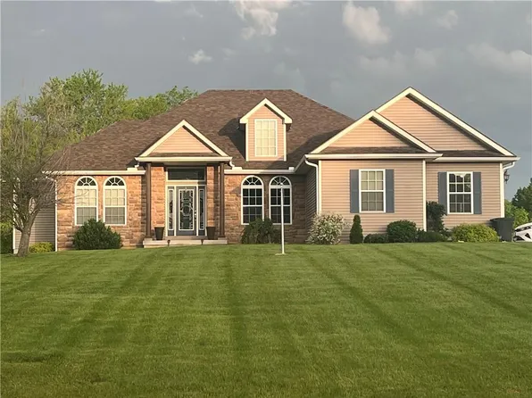 59 NW 451st Rd, Centerview, MO 64019