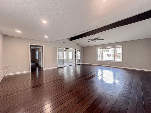 2nd image of 1006 Forestbrook Rd.