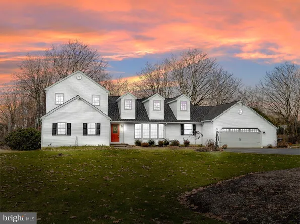 108 Weatherby Rd, Mullica Hill, NJ 08062