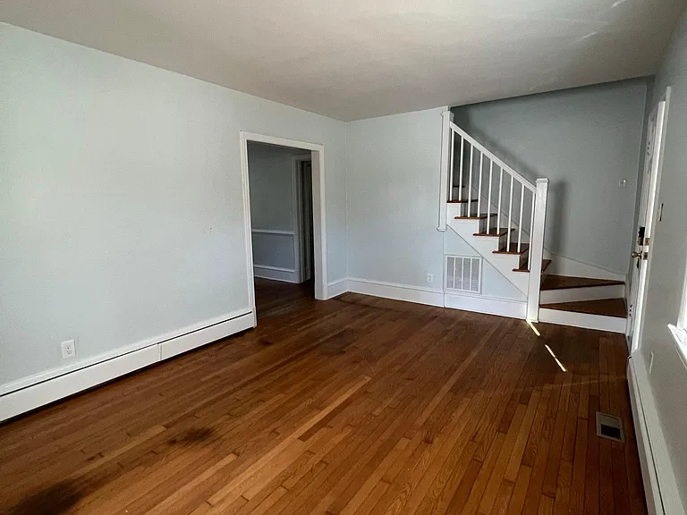 1000 Pepper Ave — Photo 2