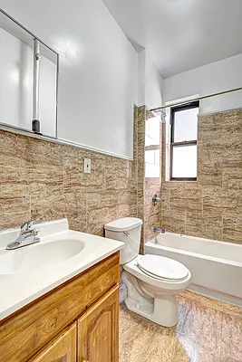 Rented by Executive Towers  | media 14