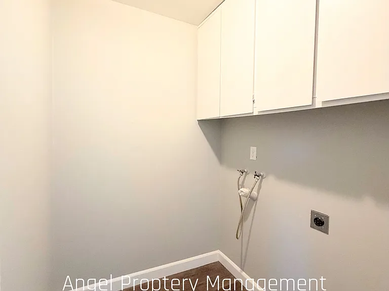 7887 Vistaridge Dr — Photo 13