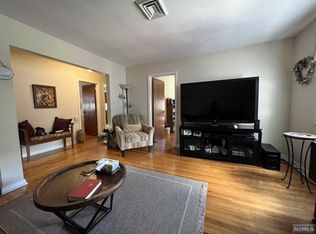 754 Clark Ave FLOOR 2, Ridgefield, NJ 07657