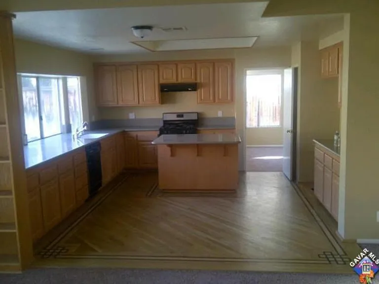 Vicker Way — Photo 12