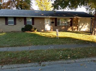906 Hamlet Dr, Xenia, OH 45385