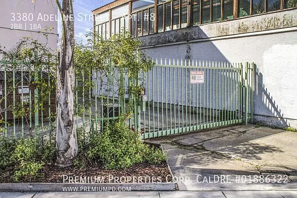 3380 Adeline St #8 — Photo 17