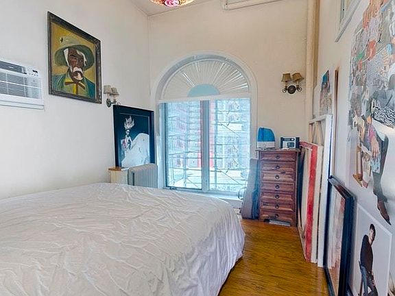 4th image of 316 W 103rd St APT 2F