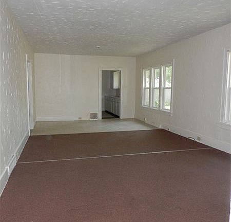 Living and Dining Area