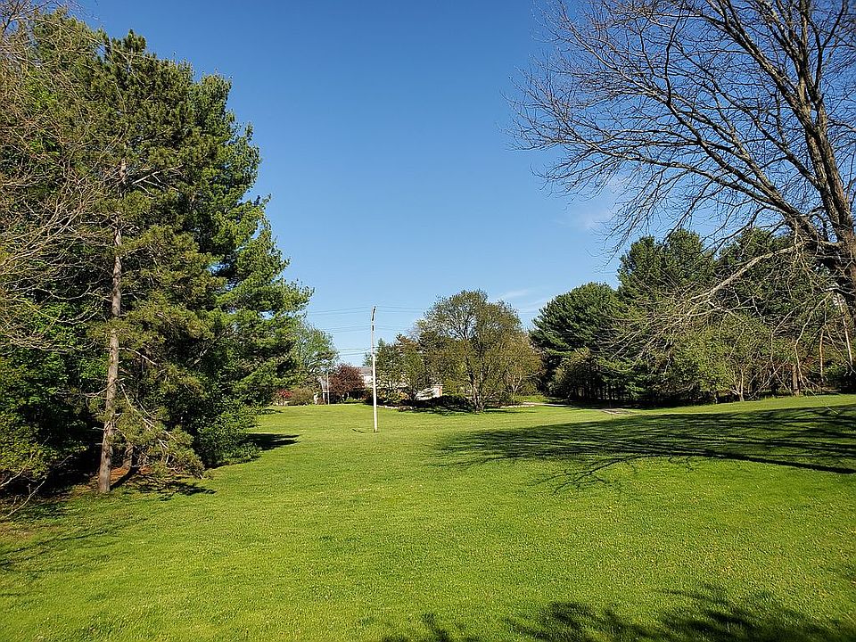 2nd image of 3371 Weygant Dr