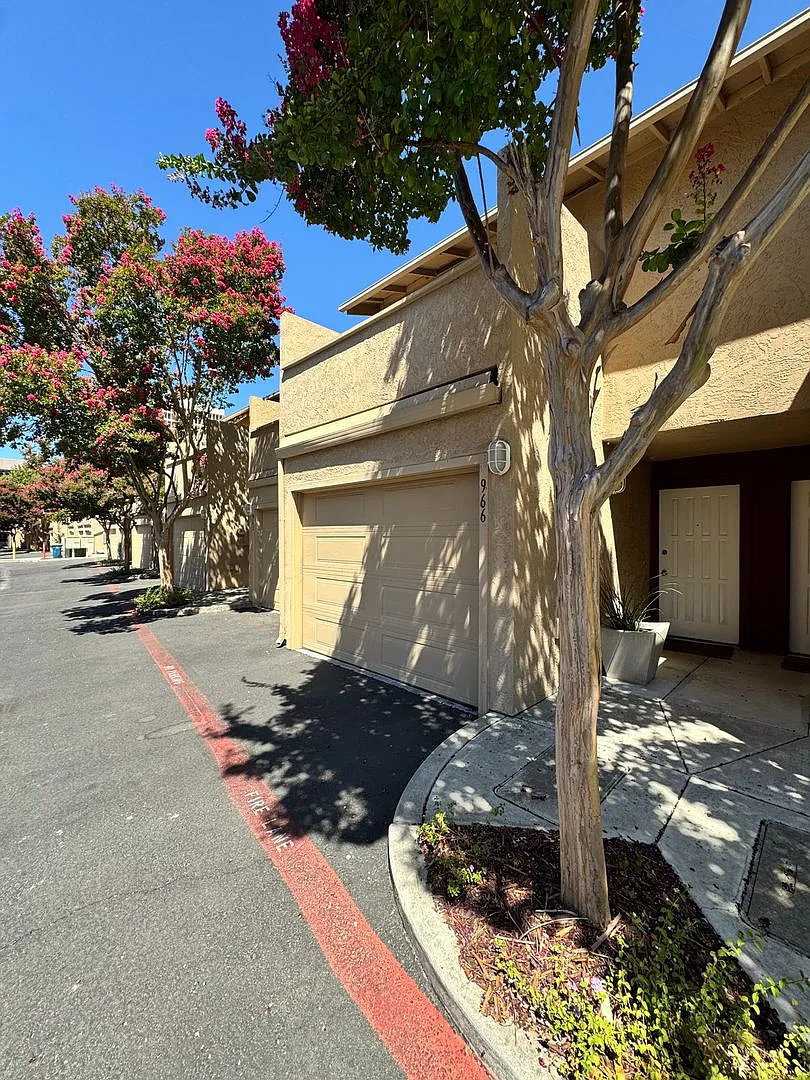 Downtown Condo Across from Rosevelt Park! — Photo 1