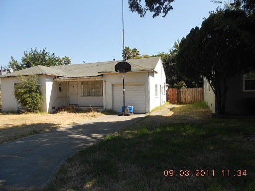 1st image of 3614 N Coronado Ave