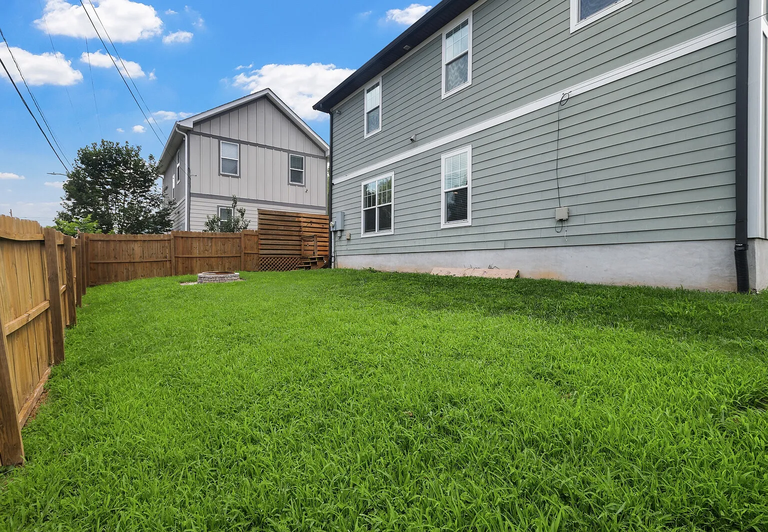3 bed, 2.5 bath, 1567 sqft, $2,500 — Photo 4