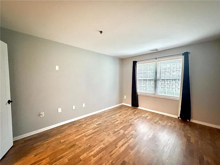 401 Canal Park — Photo 19