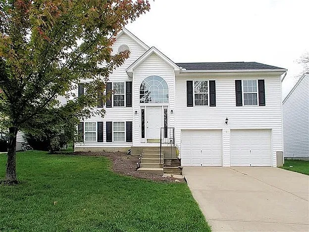 3 bed, 2.5 bath, 1480 sqft, $2,050 — Photo 1