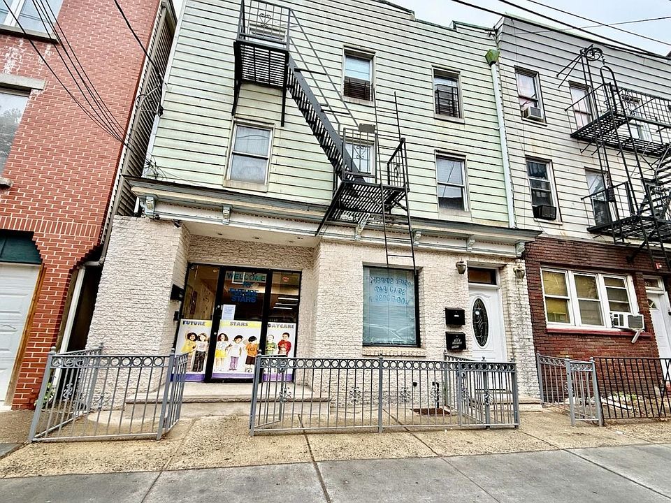 1st image of 123 Brunswick St Floor 2