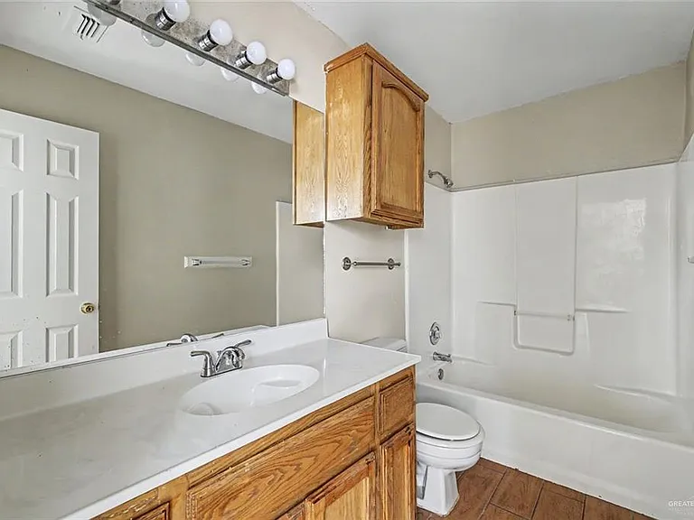 4105 N 24th Ln #8 — Photo 12