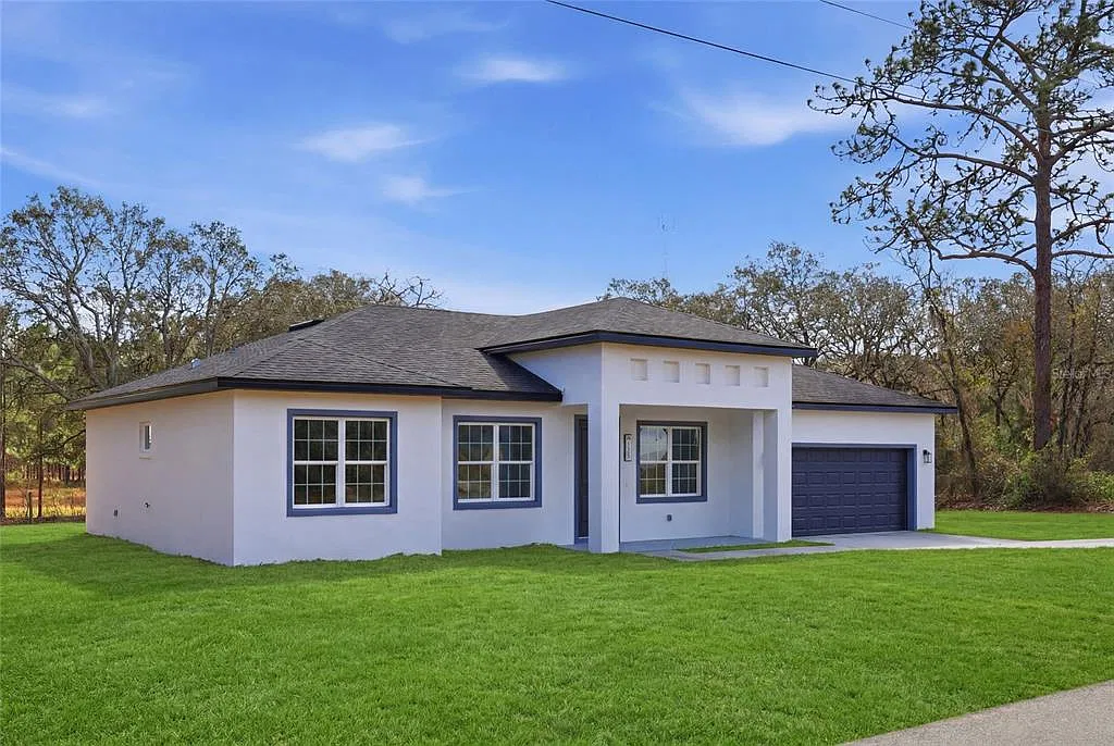 4 bed, 3.0 bath, 1802 sqft, $2,300 — Photo 2