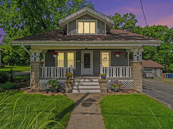 1328 Benton St, Crete, IL 60417
