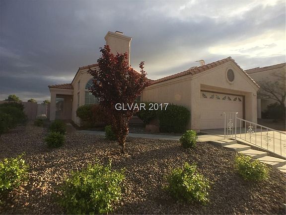 3rd image of 9801 Cross Creek Way