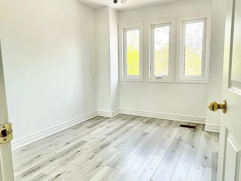 1430 Forest St — Photo 25