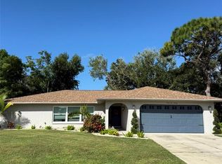 4420 Meadow Creek Cir, Sarasota, FL 34233