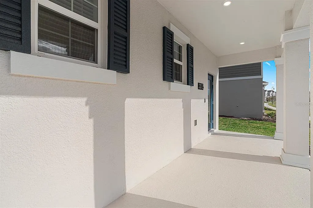 3 bed, 2.5 bath, 1792 sqft, $2,450 — Photo 2