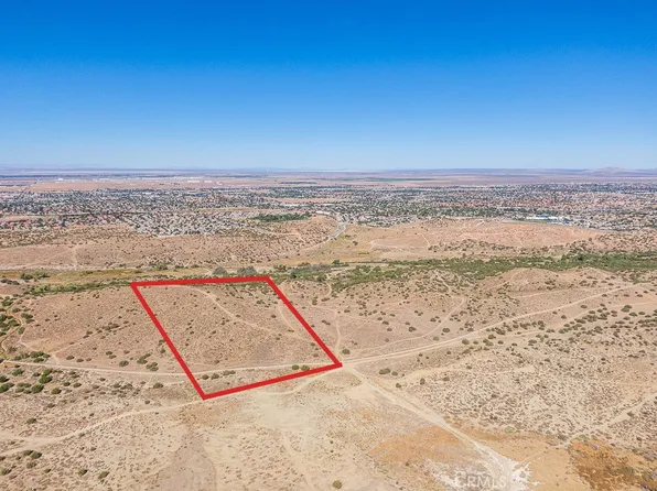 1700 E Barrel Springs Rd #2, Palmdale, CA 93550