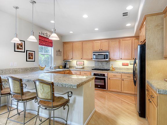 5th image of 2377 Azevedo Pkwy #Py