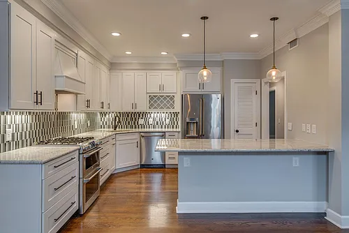 2040 Graybar Ln Photo 1