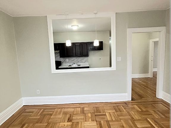 3rd image of 196 Roseville Ave APT 31